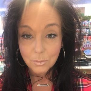 Meet your Posher, Tracy